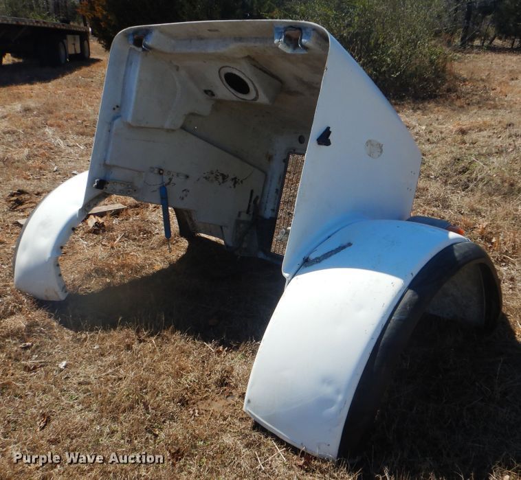 image for item GD9227 Peterbilt hood