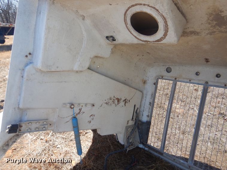 image for item GD9227 Peterbilt hood