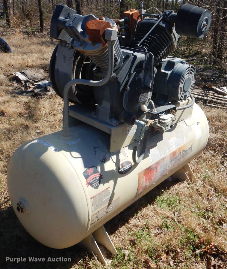 image for item GD9229 2005 Ingersoll Rand 7100 air compressor