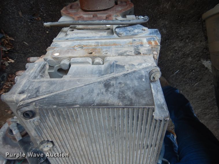 image for item GD9233 2005 Cummins ISM 350V 10.8L L6 diesel engine