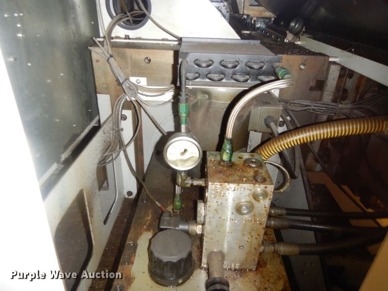 image for item GE9053 2004 Haas SL30 CNC lathe