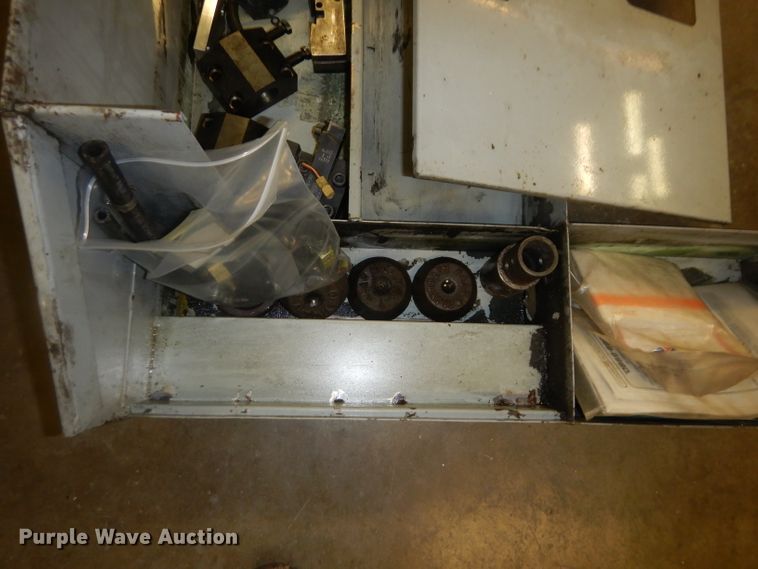 image for item GE9053 2004 Haas SL30 CNC lathe