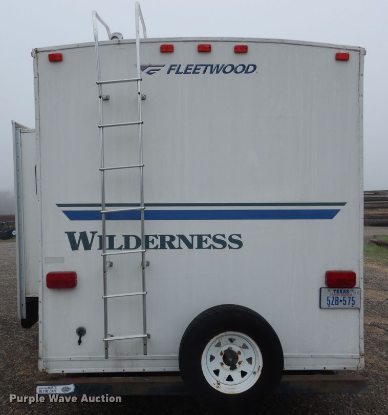 image for item GE9272 2006 Fleetwood Wilderness camper