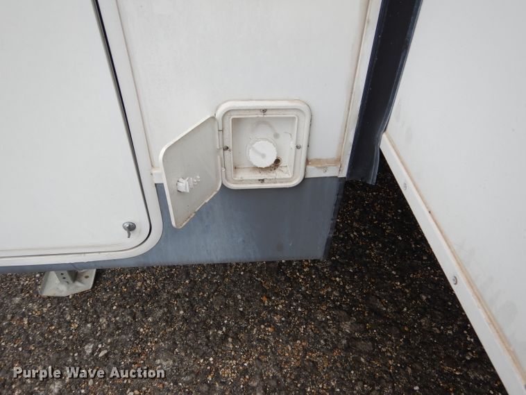 image for item GE9272 2006 Fleetwood Wilderness camper