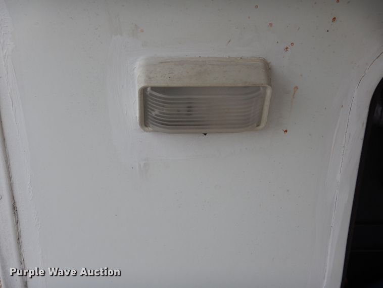 image for item GE9272 2006 Fleetwood Wilderness camper