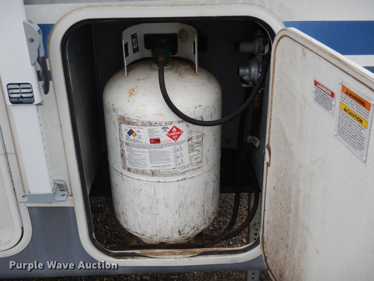 image for item GE9272 2006 Fleetwood Wilderness camper