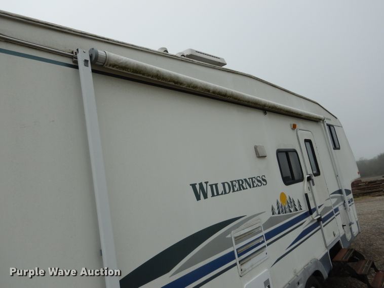 image for item GE9272 2006 Fleetwood Wilderness camper