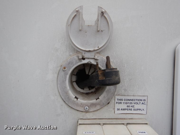 image for item GE9272 2006 Fleetwood Wilderness camper