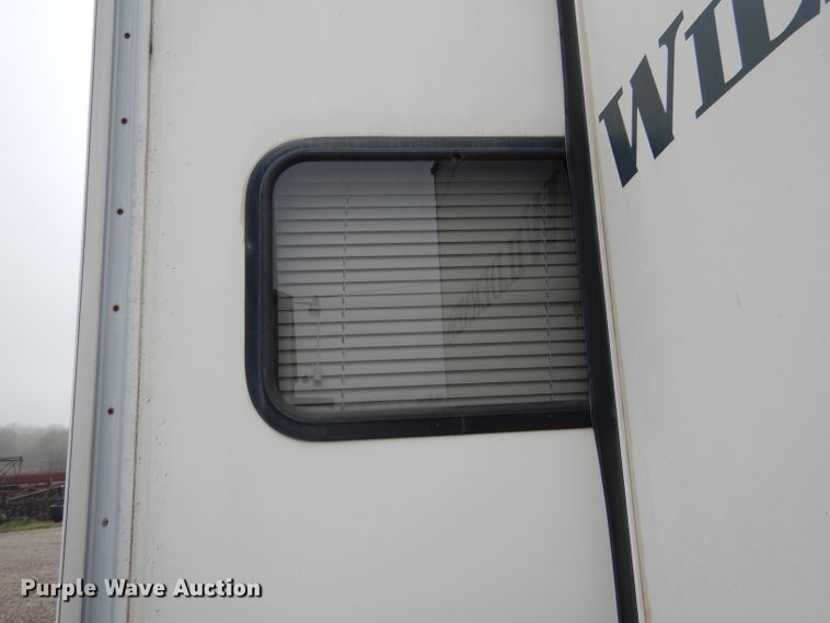 image for item GE9272 2006 Fleetwood Wilderness camper