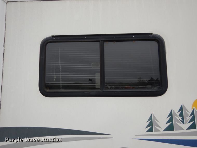 image for item GE9272 2006 Fleetwood Wilderness camper