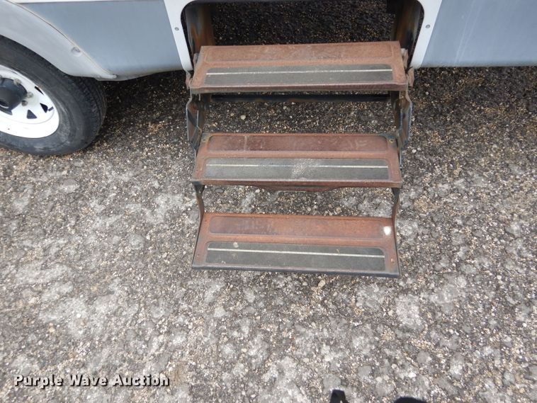 image for item GE9272 2006 Fleetwood Wilderness camper