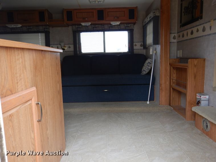 image for item GE9272 2006 Fleetwood Wilderness camper