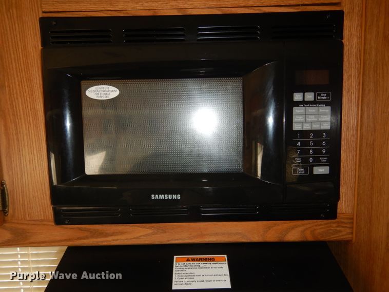 image for item GE9272 2006 Fleetwood Wilderness camper