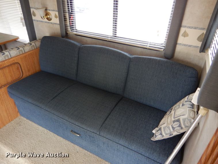 image for item GE9272 2006 Fleetwood Wilderness camper