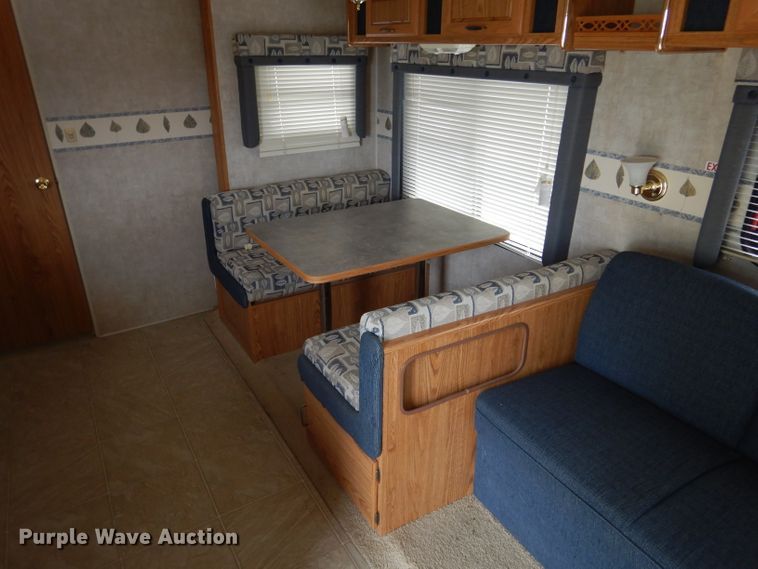 image for item GE9272 2006 Fleetwood Wilderness camper