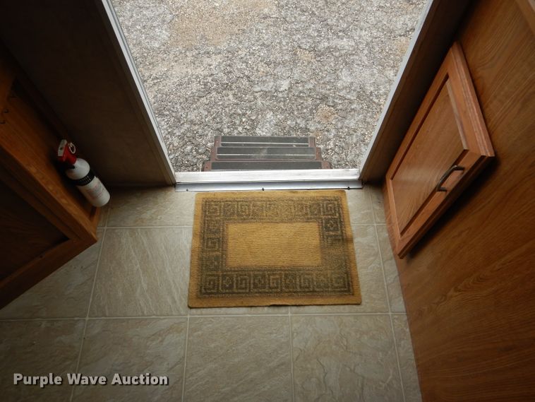 image for item GE9272 2006 Fleetwood Wilderness camper