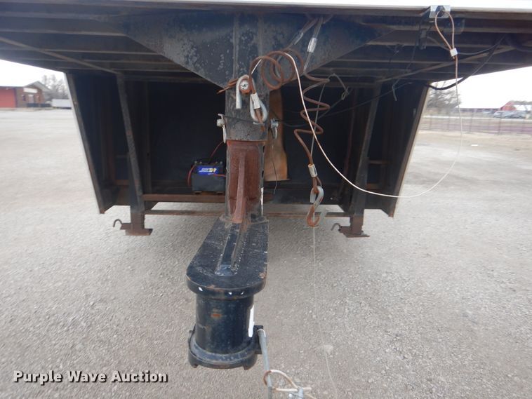 image for item GF9122 2008 Vintage enclosed cargo trailer