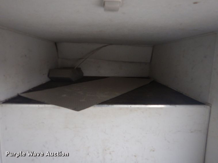 image for item GF9122 2008 Vintage enclosed cargo trailer