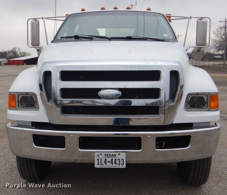 image for item GF9125 2008 Ford F750 Super Duty Crew Cab service truck