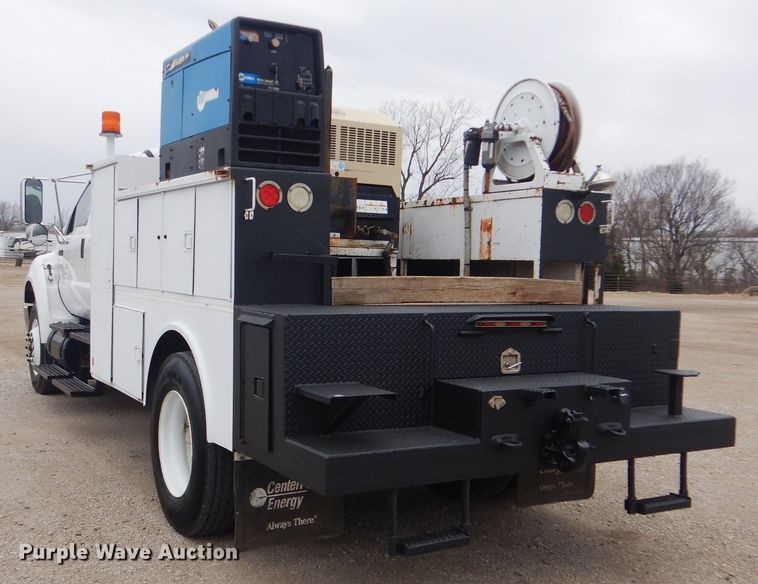 image for item GF9125 2008 Ford F750 Super Duty Crew Cab service truck