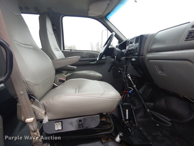 image for item GF9125 2008 Ford F750 Super Duty Crew Cab service truck