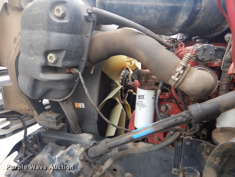 image for item GF9125 2008 Ford F750 Super Duty Crew Cab service truck