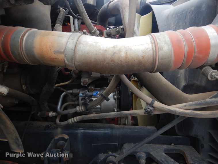 image for item GF9125 2008 Ford F750 Super Duty Crew Cab service truck