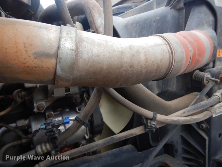 image for item GF9125 2008 Ford F750 Super Duty Crew Cab service truck