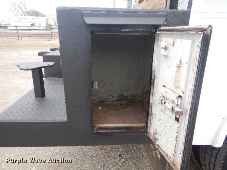 image for item GF9125 2008 Ford F750 Super Duty Crew Cab service truck