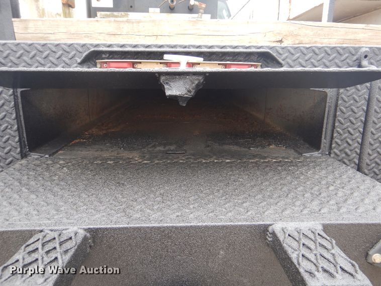 image for item GF9125 2008 Ford F750 Super Duty Crew Cab service truck