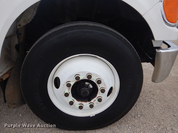 image for item GF9125 2008 Ford F750 Super Duty Crew Cab service truck