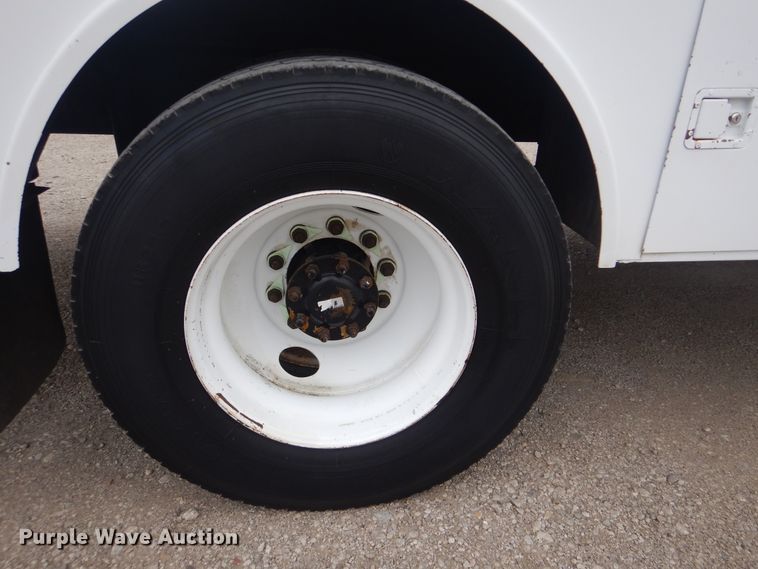 image for item GF9125 2008 Ford F750 Super Duty Crew Cab service truck