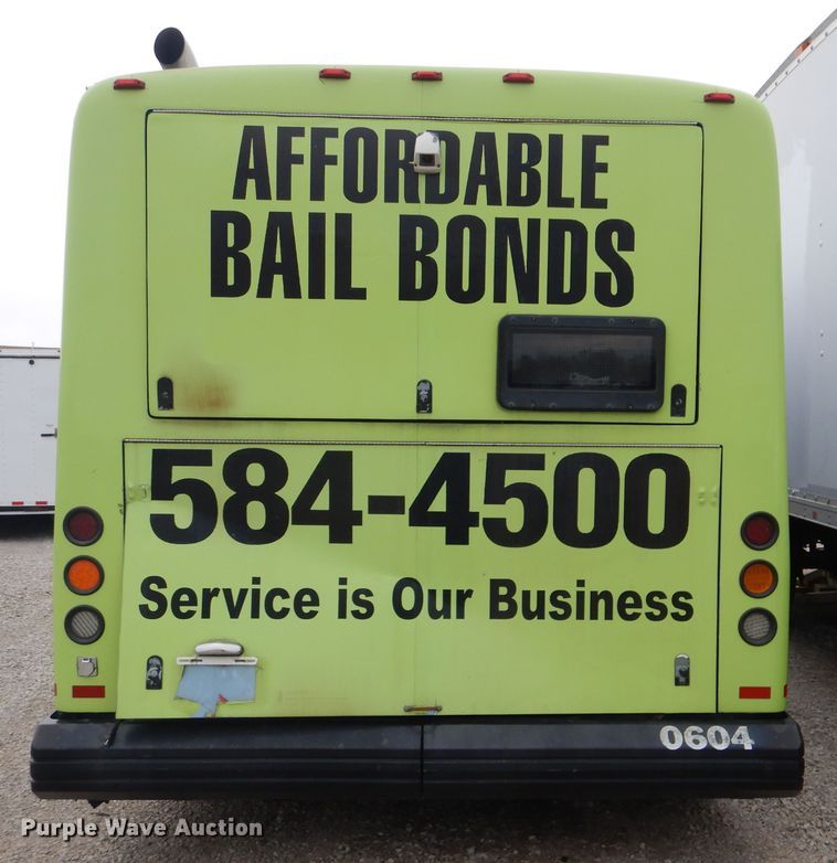 image for item GF9128 2006 El Dorado EZ Rider II coach bus