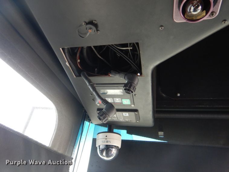 image for item GF9128 2006 El Dorado EZ Rider II coach bus