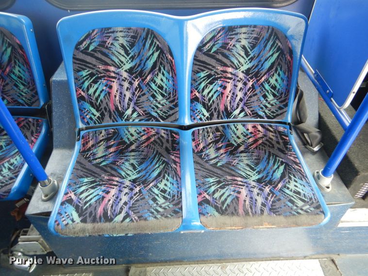 image for item GF9128 2006 El Dorado EZ Rider II coach bus