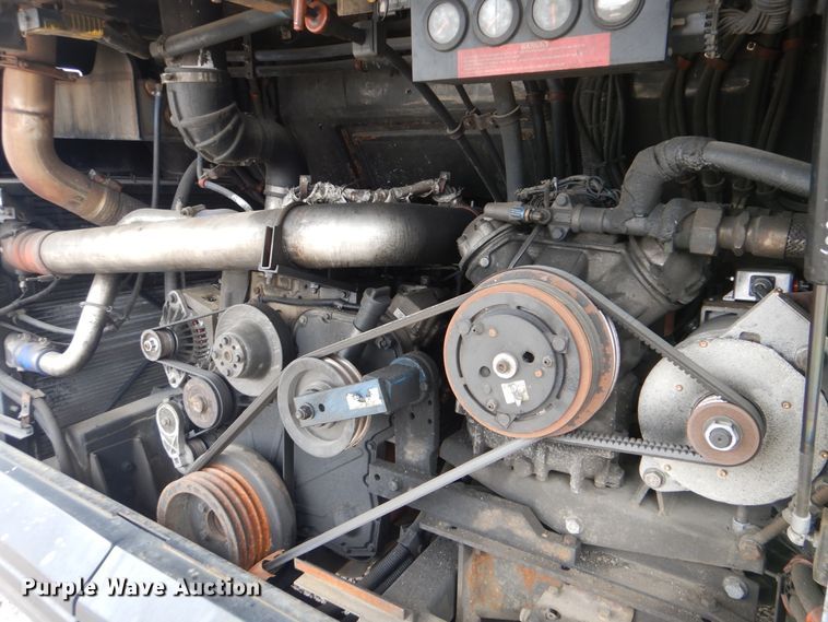 image for item GF9128 2006 El Dorado EZ Rider II coach bus