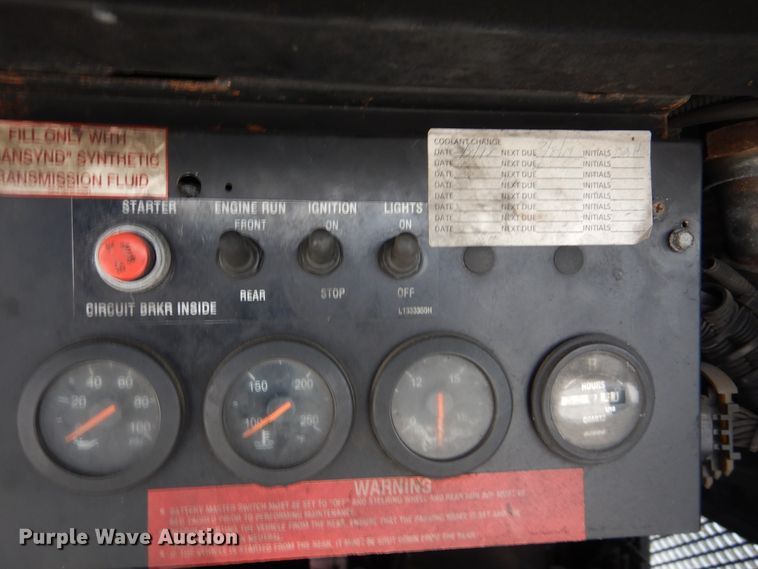 image for item GF9128 2006 El Dorado EZ Rider II coach bus