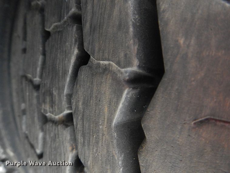 image for item GF9128 2006 El Dorado EZ Rider II coach bus