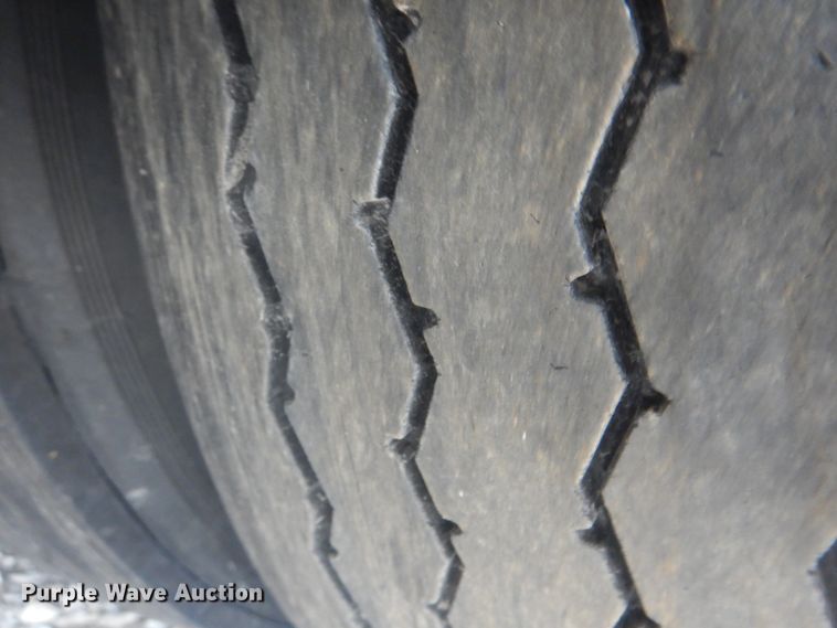 image for item GF9128 2006 El Dorado EZ Rider II coach bus