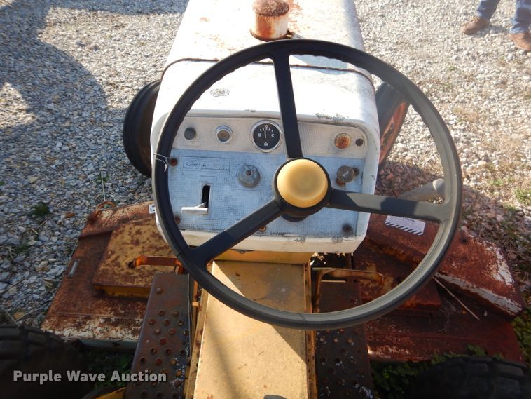 image for item GG9542 International 154 Cub Lo-Boy lawn mower