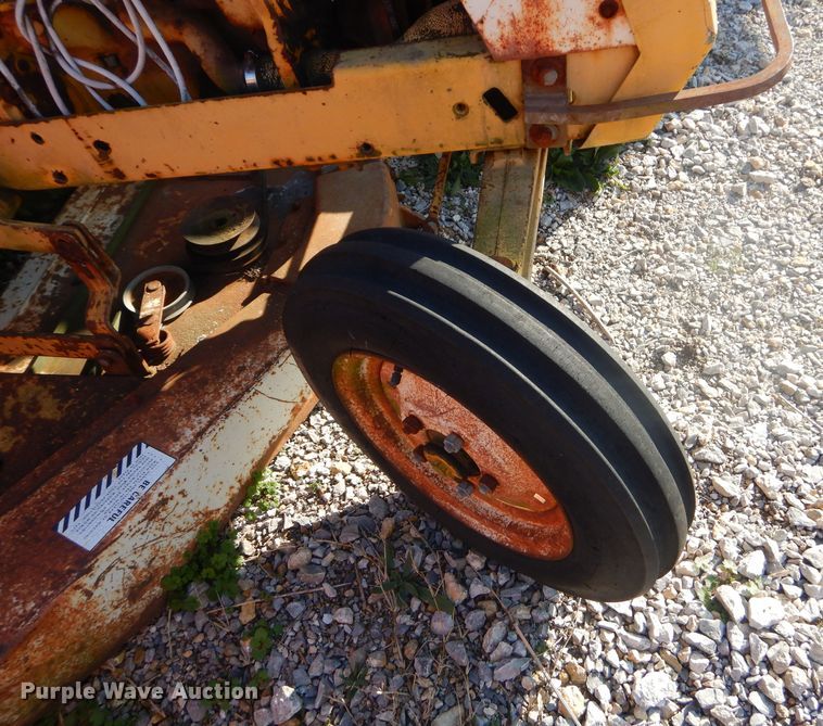 image for item GG9542 International 154 Cub Lo-Boy lawn mower