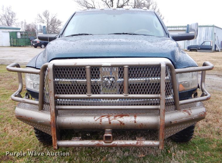 image for item GG9612 2011 Dodge Ram 3500  Crew Cab bale bed pickup truck