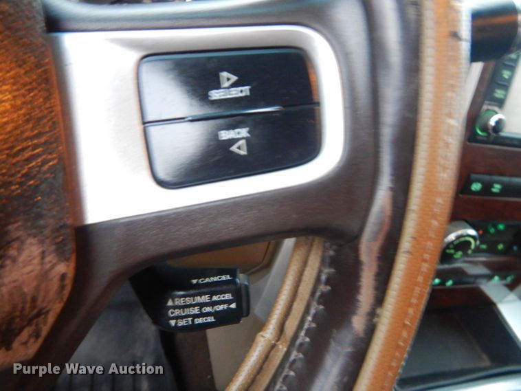 image for item GG9612 2011 Dodge Ram 3500  Crew Cab bale bed pickup truck