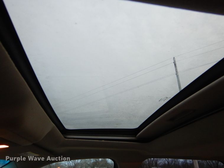 image for item GG9612 2011 Dodge Ram 3500  Crew Cab bale bed pickup truck