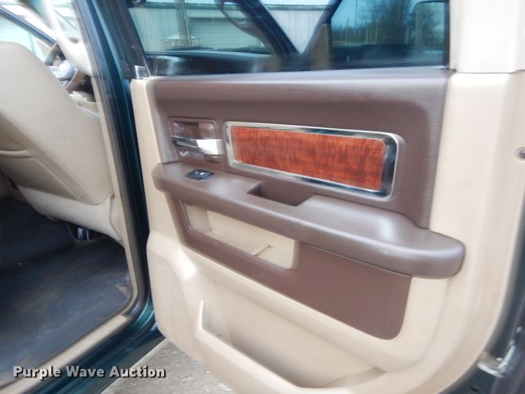 image for item GG9612 2011 Dodge Ram 3500  Crew Cab bale bed pickup truck