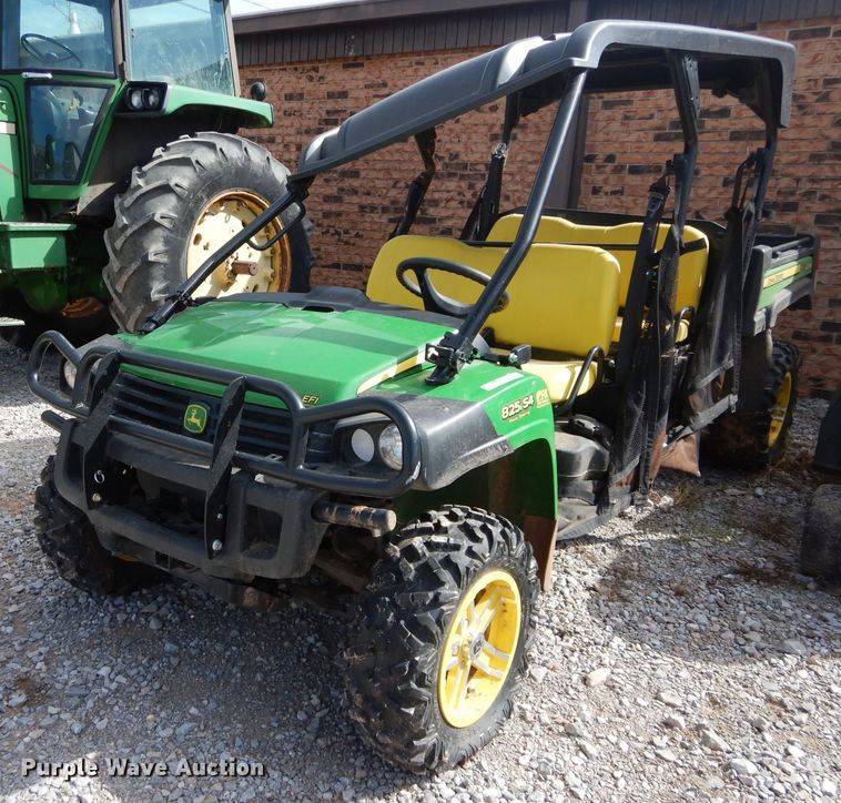 image for item GK9048 2016 John Deere Gator 825i S4 utility vehicle