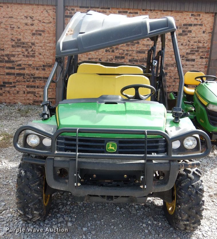 image for item GK9048 2016 John Deere Gator 825i S4 utility vehicle