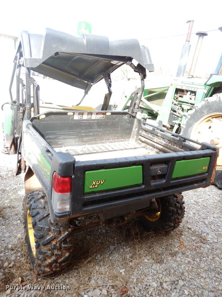 image for item GK9048 2016 John Deere Gator 825i S4 utility vehicle
