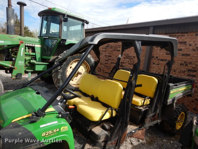 image for item GK9048 2016 John Deere Gator 825i S4 utility vehicle