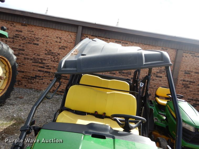 image for item GK9048 2016 John Deere Gator 825i S4 utility vehicle